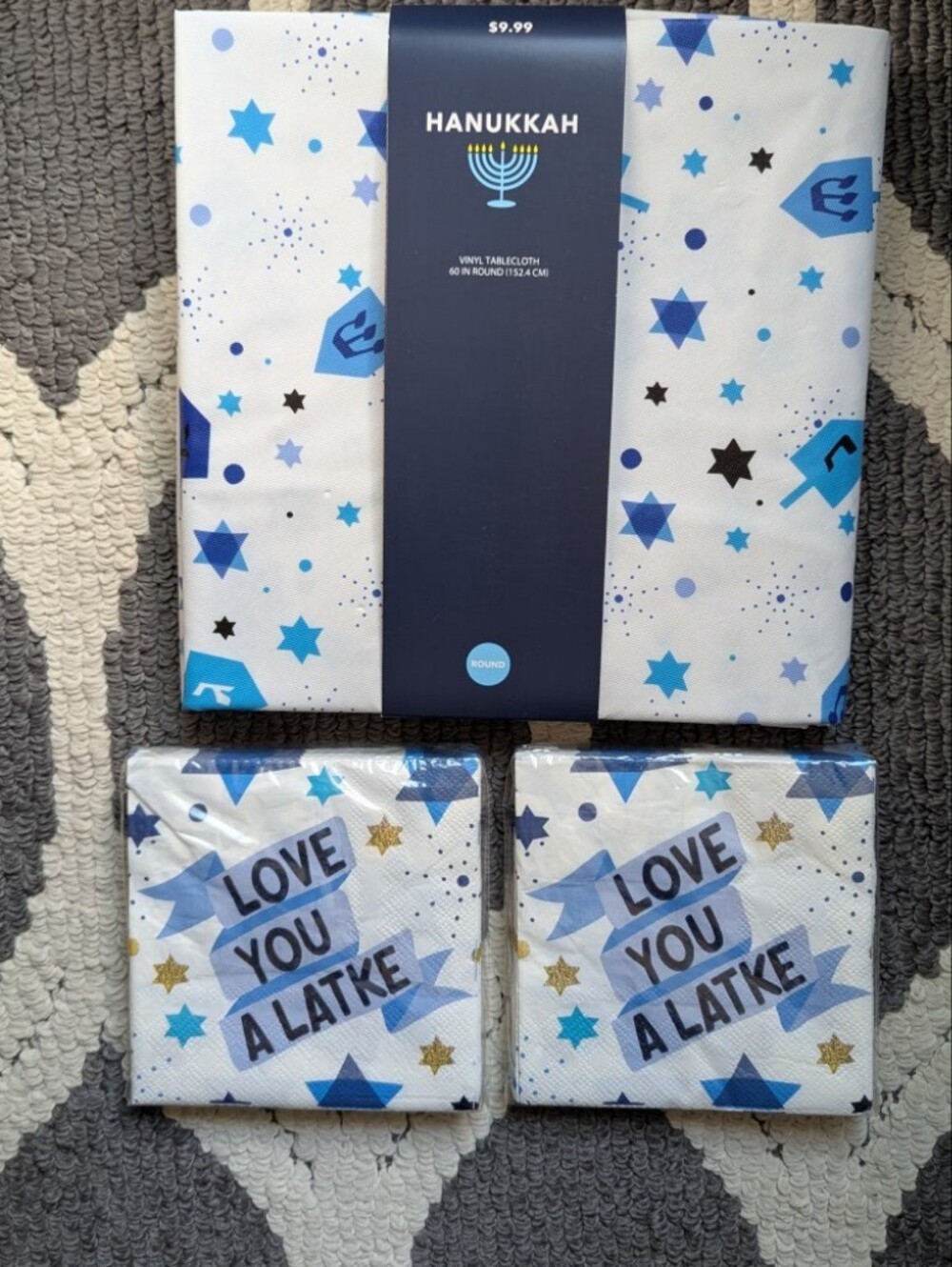 Brand New Love You A Latke Round Table Cloth 2 Packs Of Napkins Blue White Gold